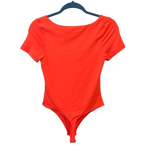 House of Harlow 1960 Lux Essentials Orange Bodysuit | Short Sleeve Square Neck - Picture 4 of 7